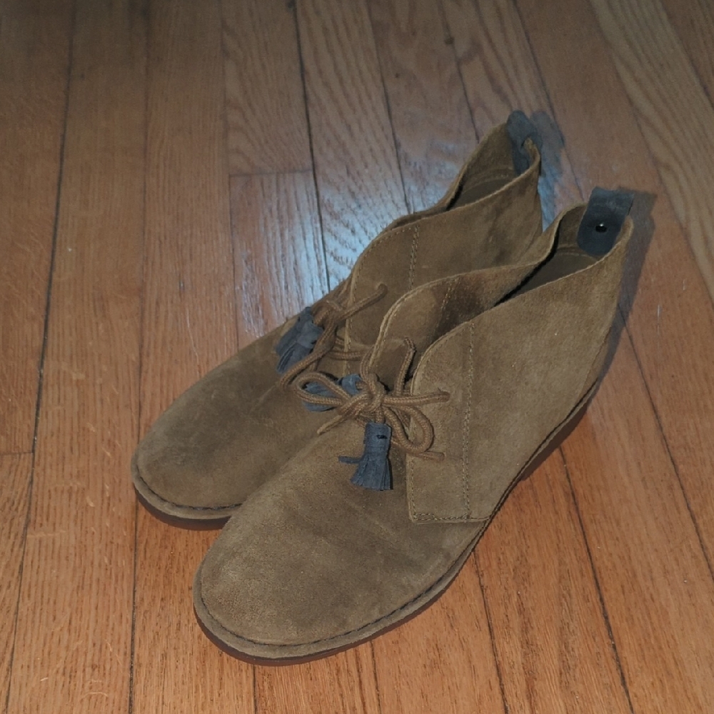 Olive Green Suede Hush Puppies Ankle Boots with Tassels